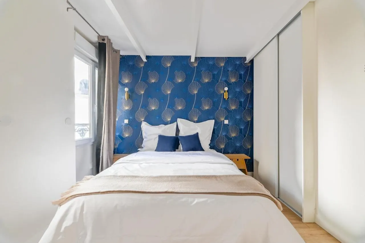Apartment Poncelet Paris